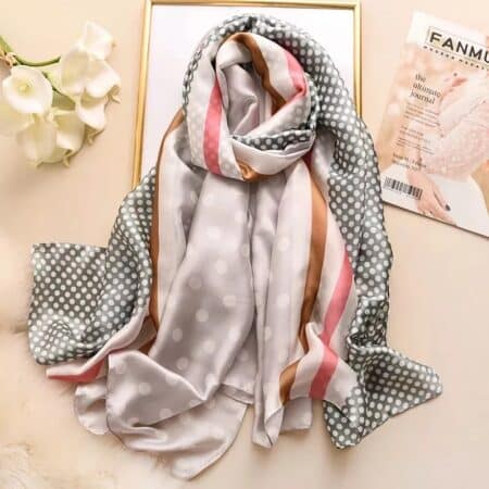 Grand foulard Paapi gris de satin