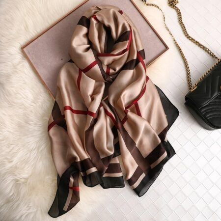 Grand foulard à carreau beige