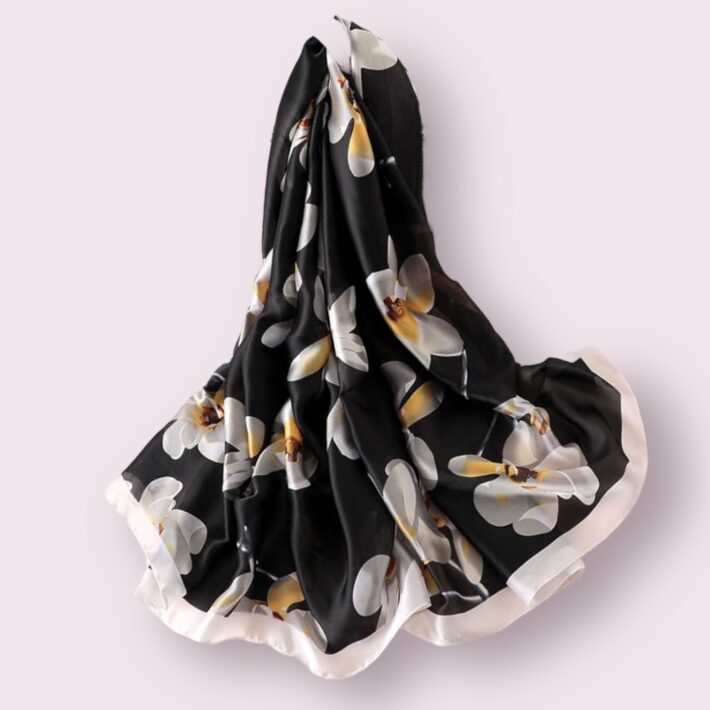 Grand foulard fleur noir de soie